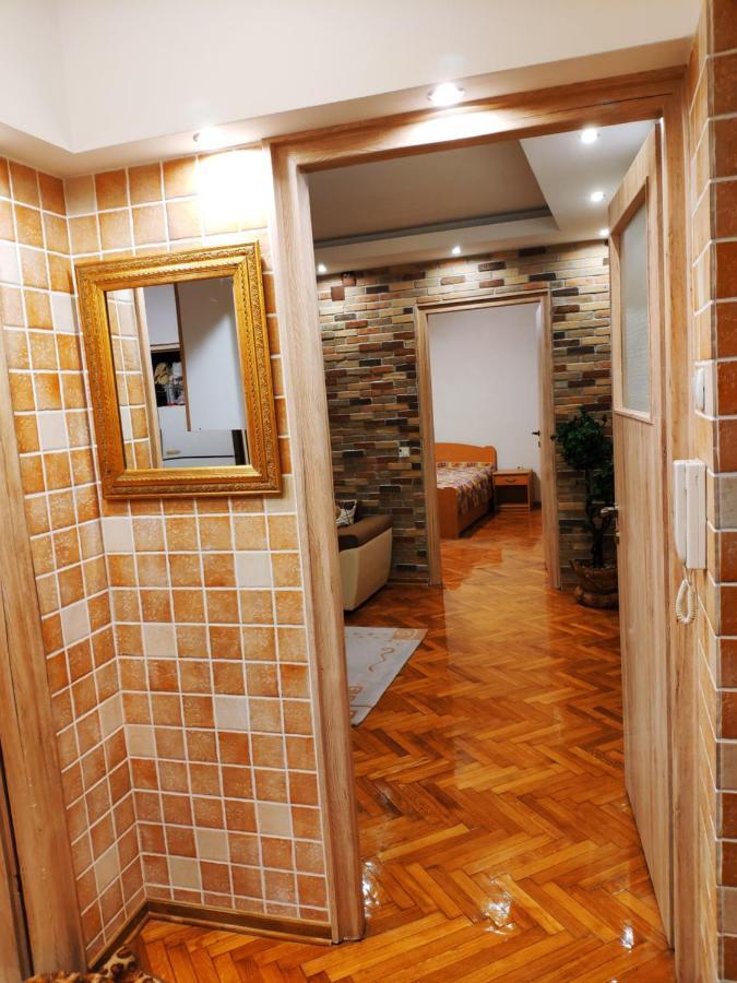 V2 With Love - Vintage Modern And Spacious Belgrad Dış mekan fotoğraf